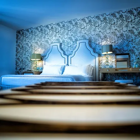 Donnafugata Golf & サンタ・クローチェ・カメリーナ