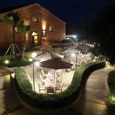 Donnafugata Golf & ホテル 5*